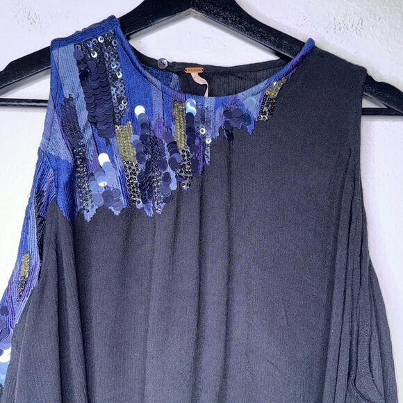 All About You Embellished Cold Shoulder Size Medium - Picture 7 of 10